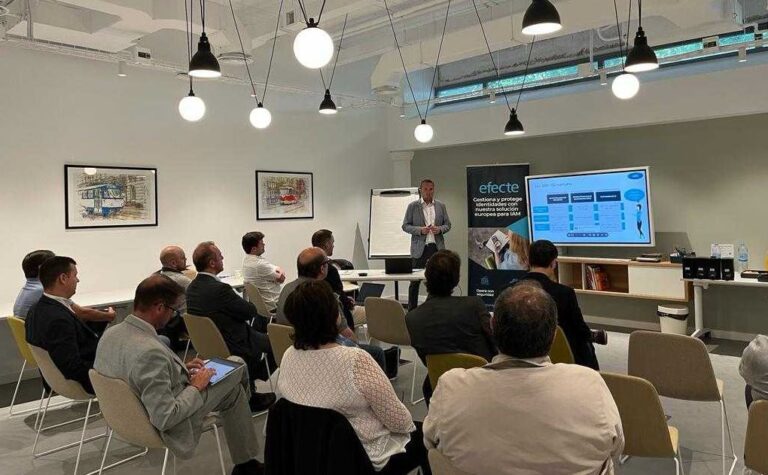 Reunión de Efecte con distribuidores