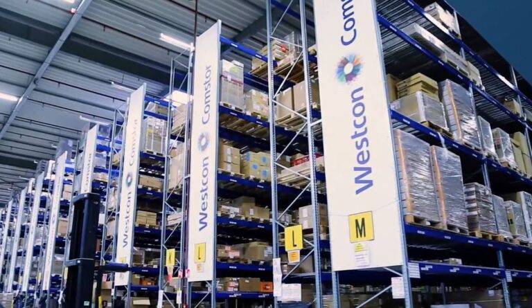 Almacén de Westcon.