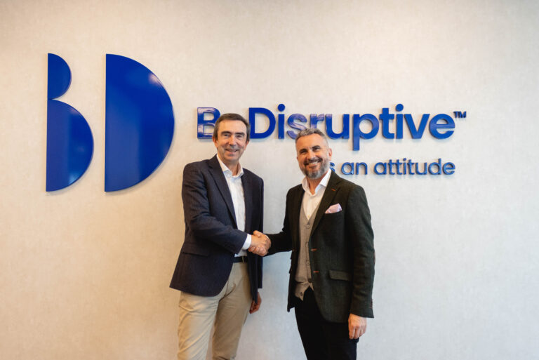 Xabier Mitxelena, de BeDisruptive, y Raúl Guillén, de Trend Micro