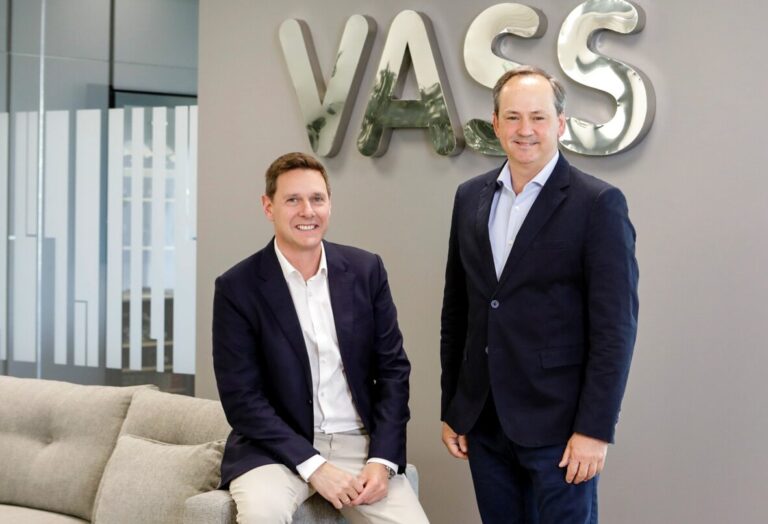José Pérez Melber y Francisco Javier Latasa, CEO y presidente de Vass