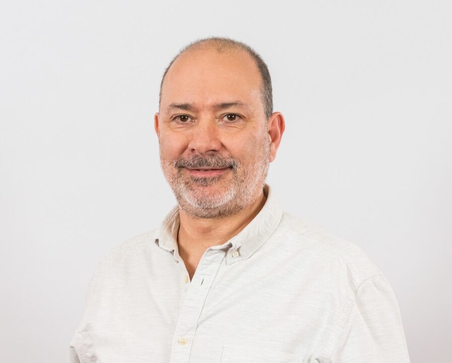 Leggi l'articolo "Con GravityZone PHASR reducimos la superficie de ataque sin aumentar complejidad": Roberto Pérez, de Bitdefender