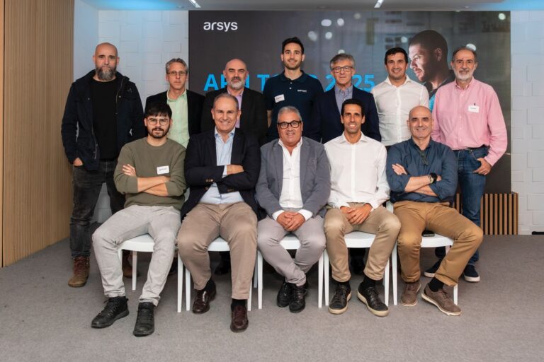 Foto de familia de partners de Arsys