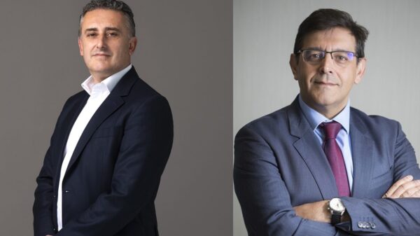 Eduardo Moreno, de MCR, y Salvador Cayón, de HP