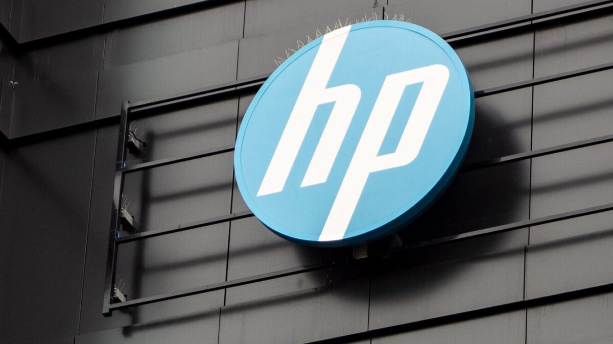 Logo de HP en un edificio