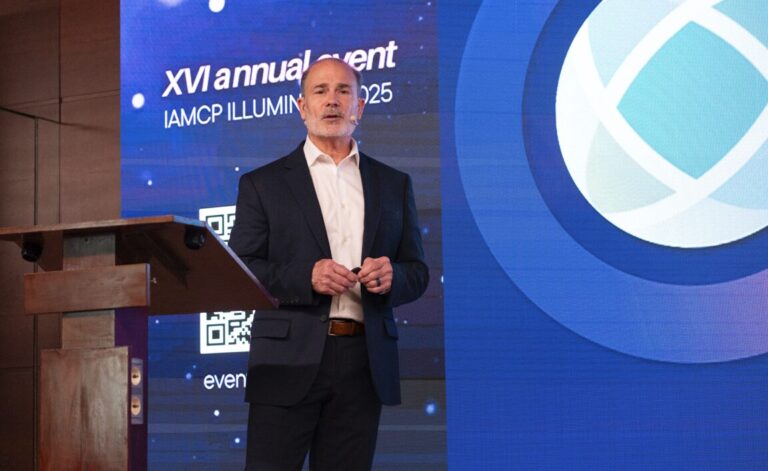 Tim Mueller, experto en adquisiciones en el sector TI