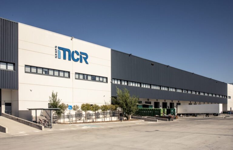Nuevo almacén y oficinas de MCR en Getafe
