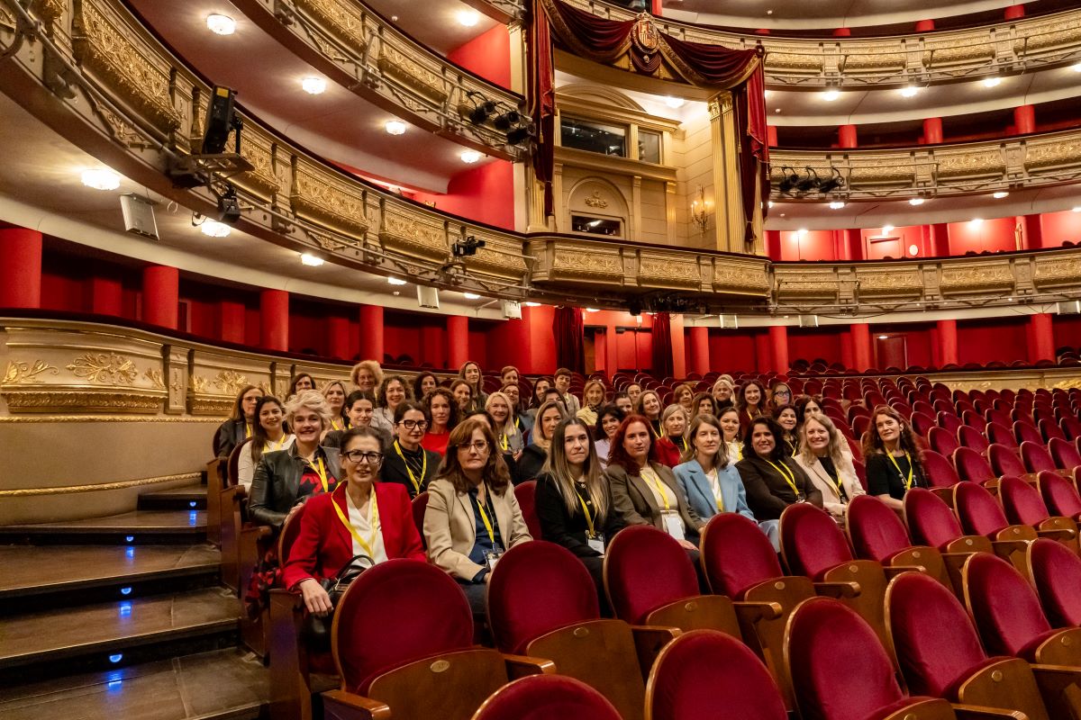 Foto de familia Mujeres Directivas 2026