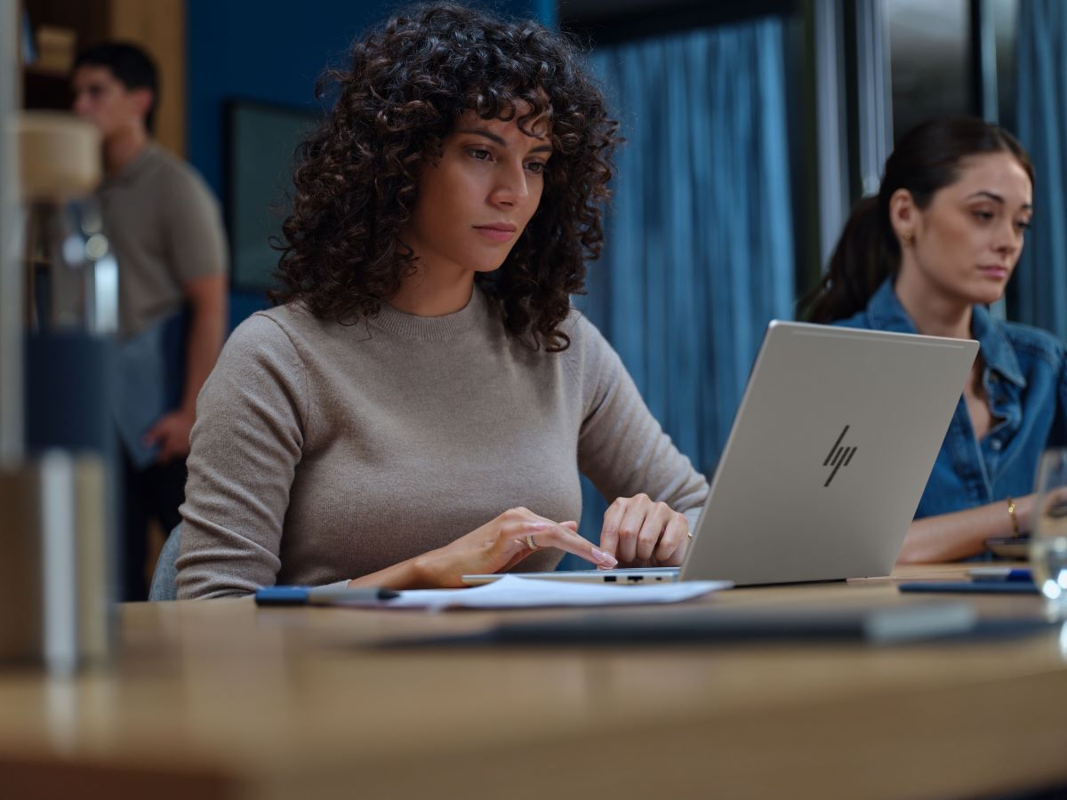 HP EliteBook 6 G2q Next Gen AI PC_