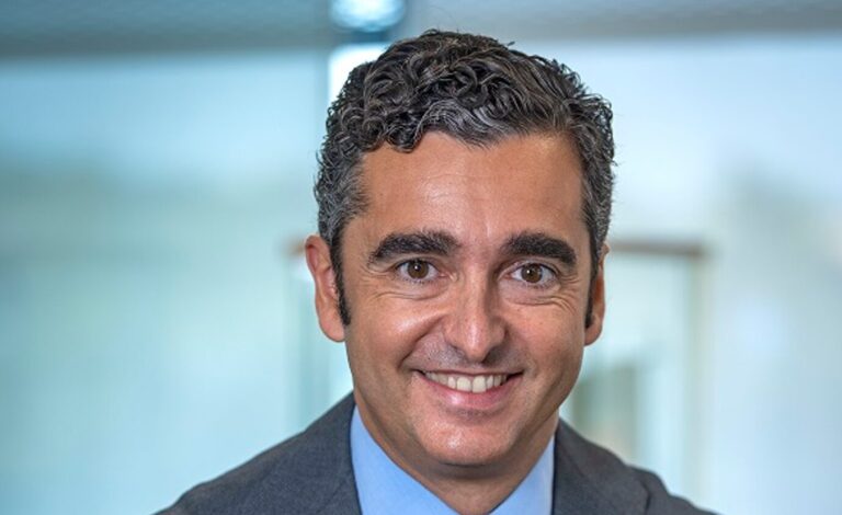 Moisés Camarero, Compusof