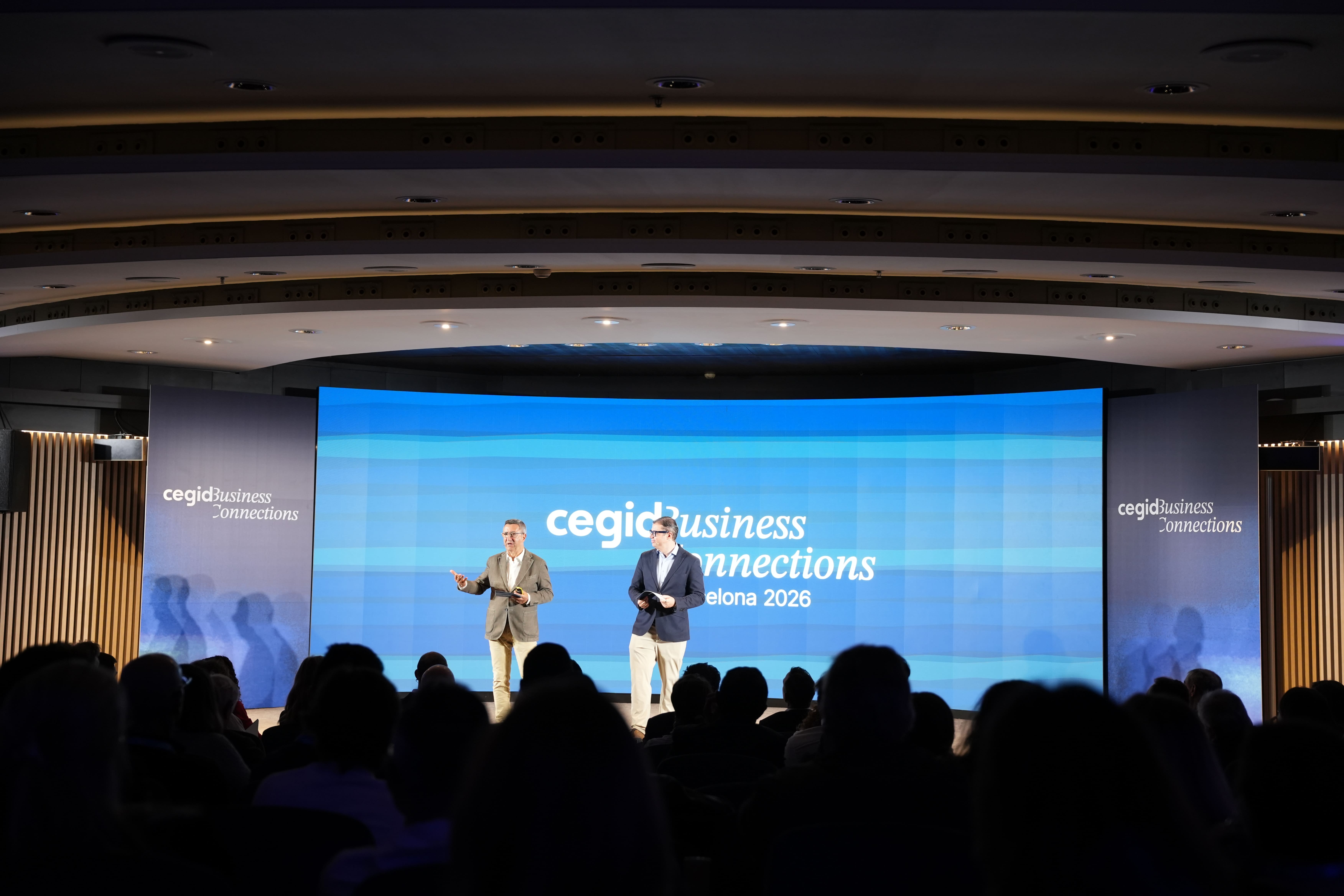 Josep María Raventós (director de Mid Market) y Javier Torres (General Manager Iberia, Latam y África) en la inauguración de Cegid Business Connections en Barcelona.